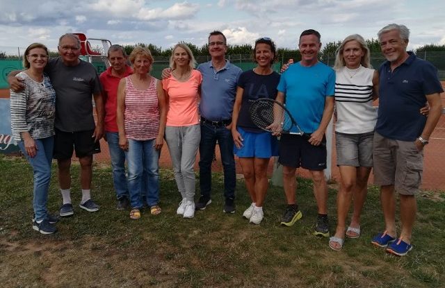 k Mixed 2019 zugeschnitten